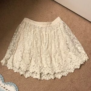 ⭐️5 for $10⭐️ Forever 21 Lace Mini Skirt